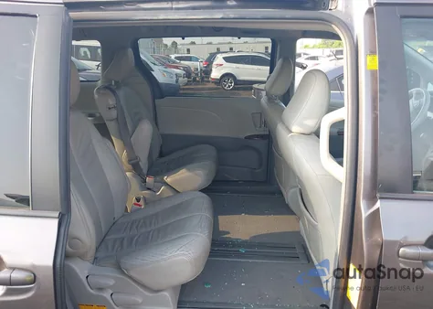 2011 Toyota Sienna Xle V6 from USA, damaged, VIN 5TDYK3DC7BS038411